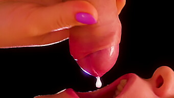 ¡mira A Esta Chica Amateur Disfrutando De Una Polla Con Su Boca En Hd En Primer Plano!