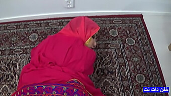 نساء باشتو وطاجيك وهزارة وأوزبكستان ينزلن إلى القذارة في أفلام الجنس الأفغانية