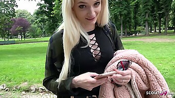 Junges Deutsches Collegegirl Wird Öffentlich Ins Gesicht Gefickt